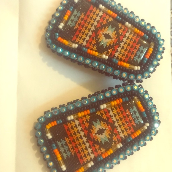 Seminole (native American)  made earrings - Picture 1 of 2